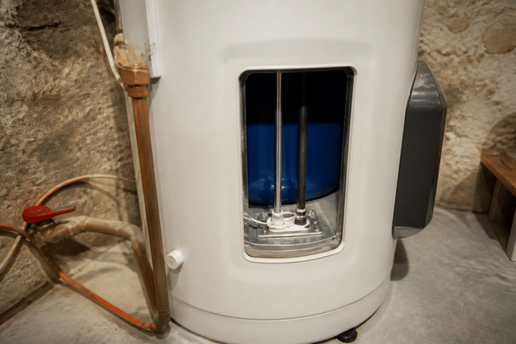Chauffe-eau avec anode titane et resistance steatite isolee
